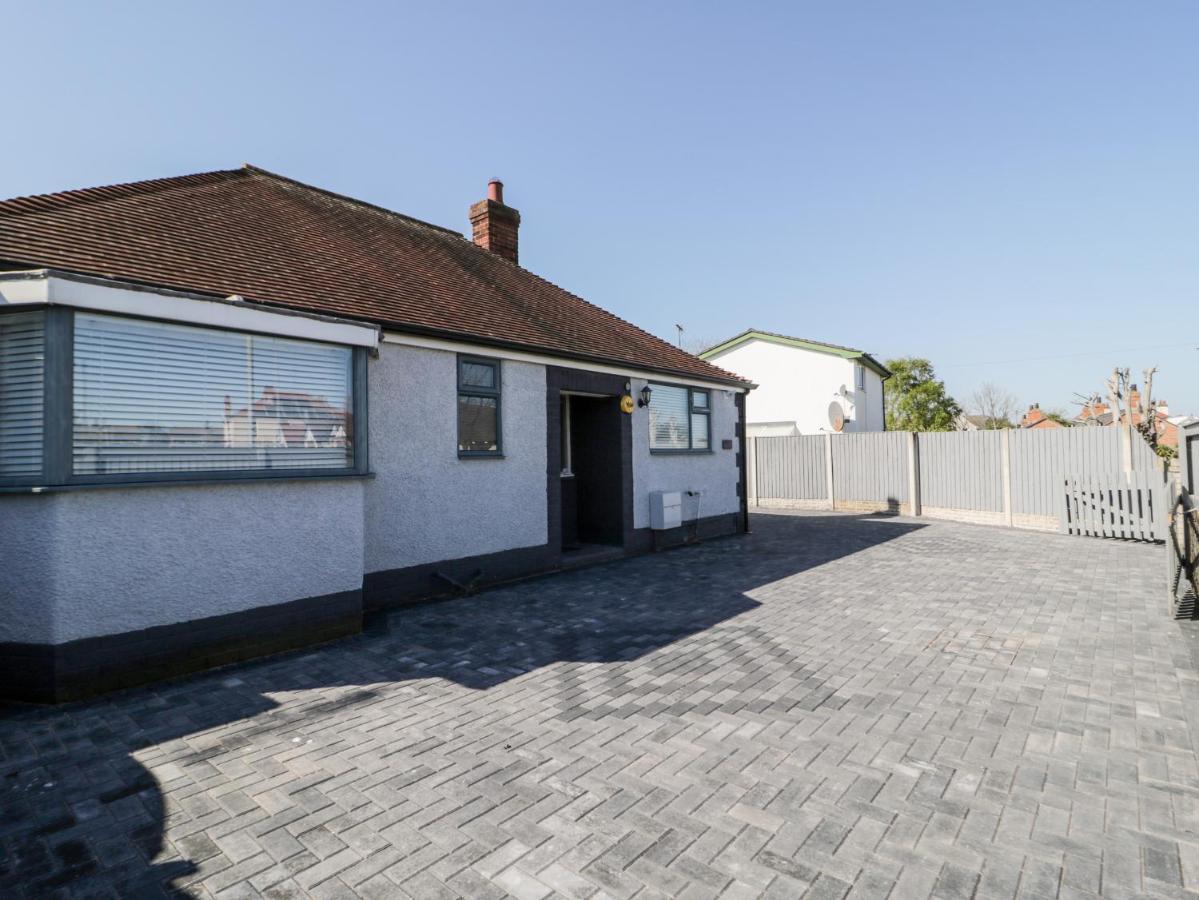 Seaside Retreat Vila Prestatyn Exterior foto